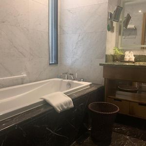 King Room Mobility accessible